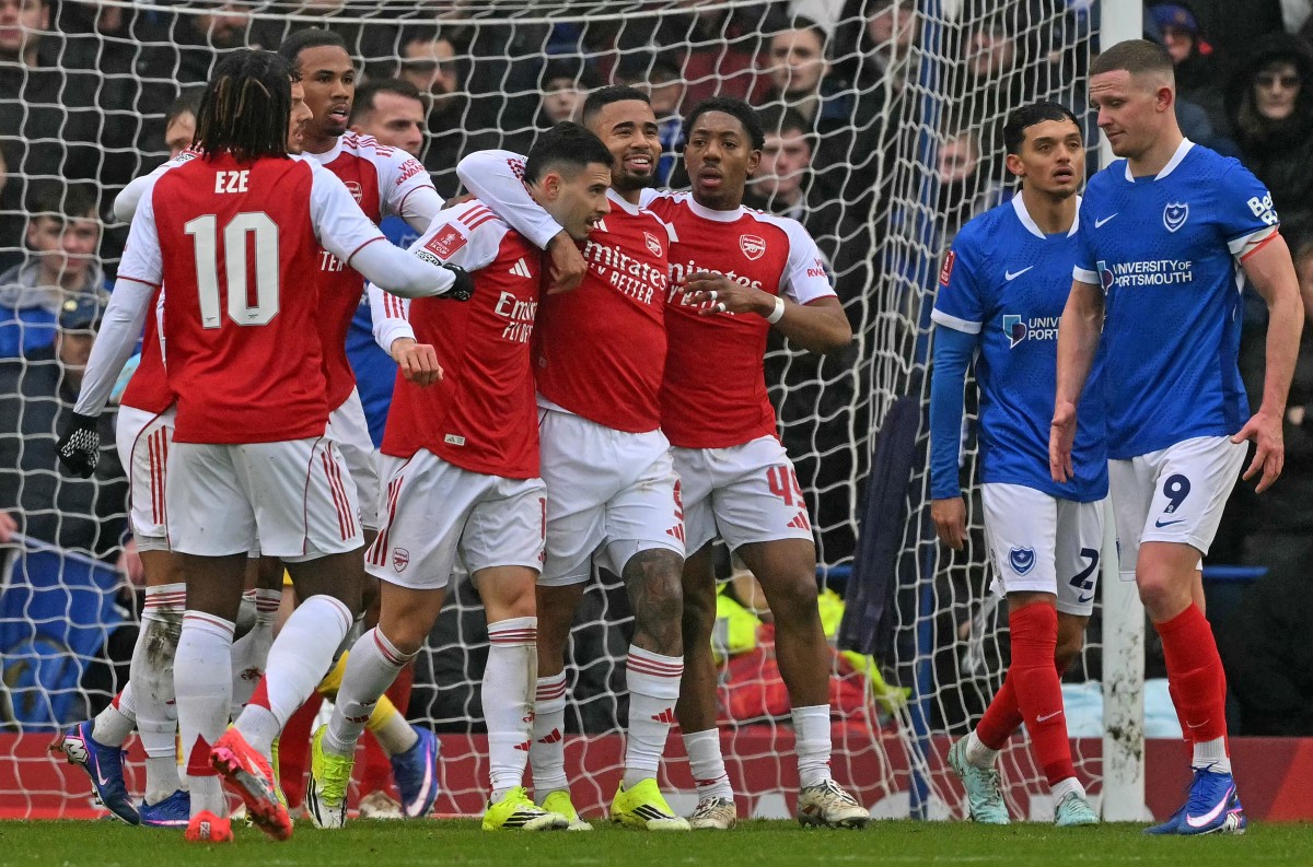 أرسنال لم يجد صعوبة في التأهل. (أ ف ب)