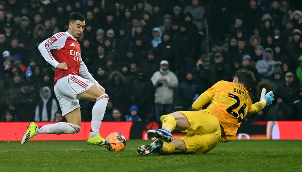 إنجاز تاريخي لمارتينيلي... ثلاثية وبطاقة عبور أرسنال في كأس الاتحاد الإنكليزي (فيديو)