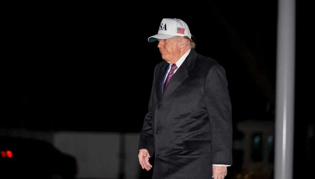 الصين تعارض تهديد ترامب برسوم جمركية على الدول التي تتعامل تجارياً مع إيران