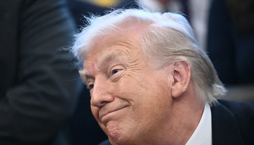 الكونغرس يفشل في إجبار ترامب على دعوته إلى اللعب معه في حروبه الكثيرة