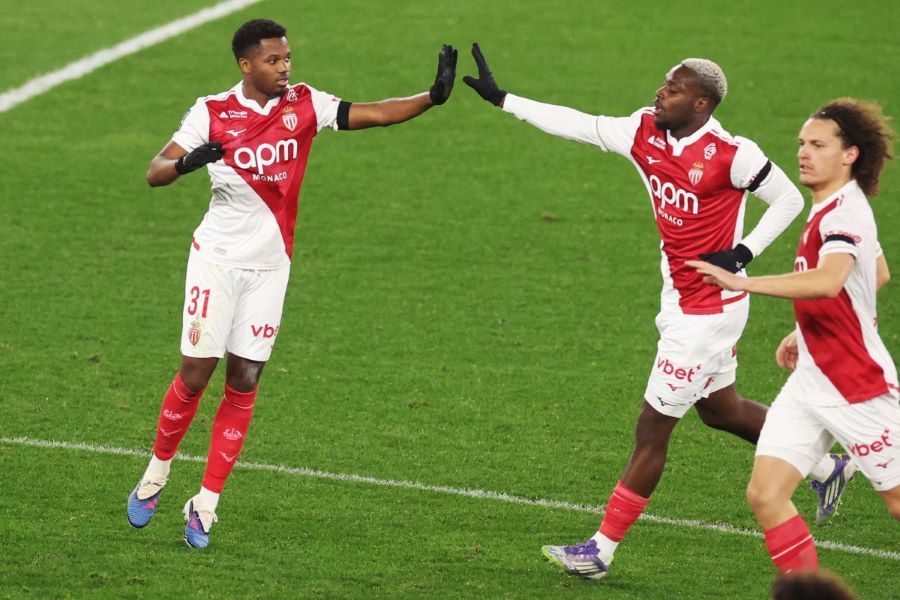 لاعبو موناكو. (أ ف ب)