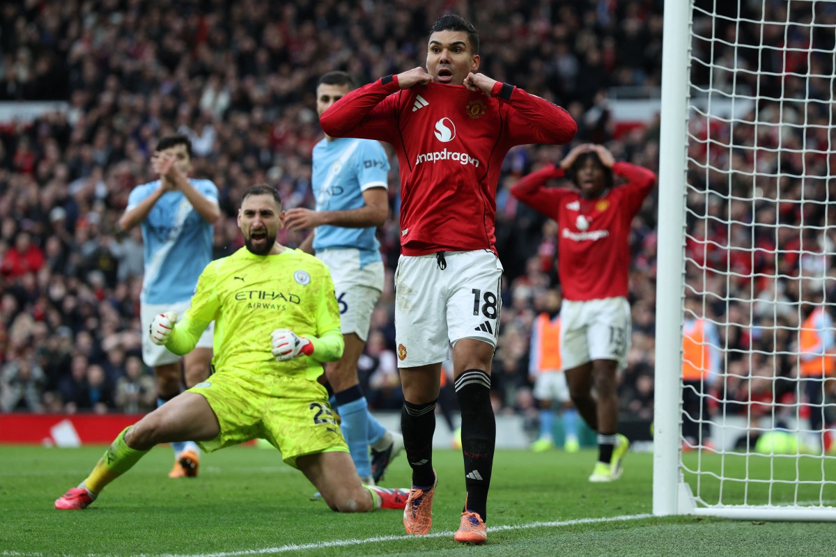 كاسيميرو مع مانشستر يونايتد. (أ ف ب)