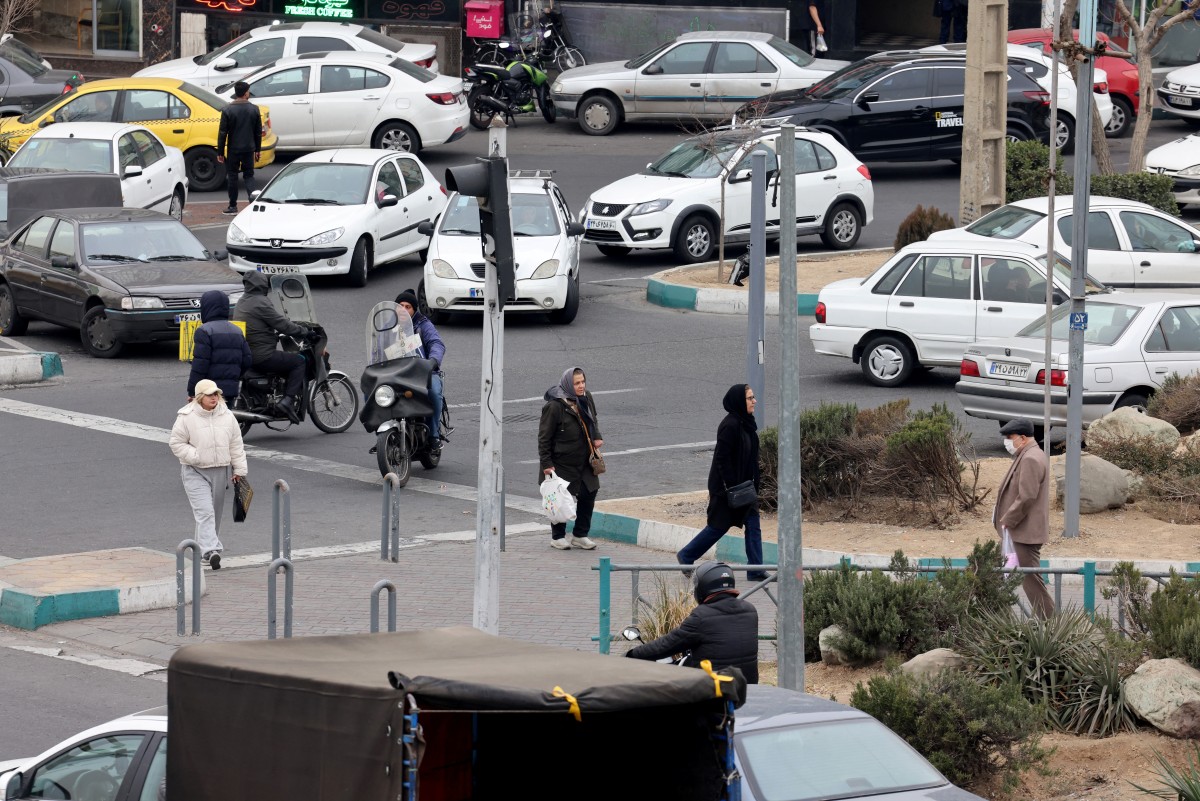 إيرانيون. (أ ف ب)