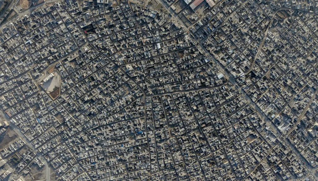 "مواد إسرائيلية مجهولة" تُرشّ على جنوبي سوريا