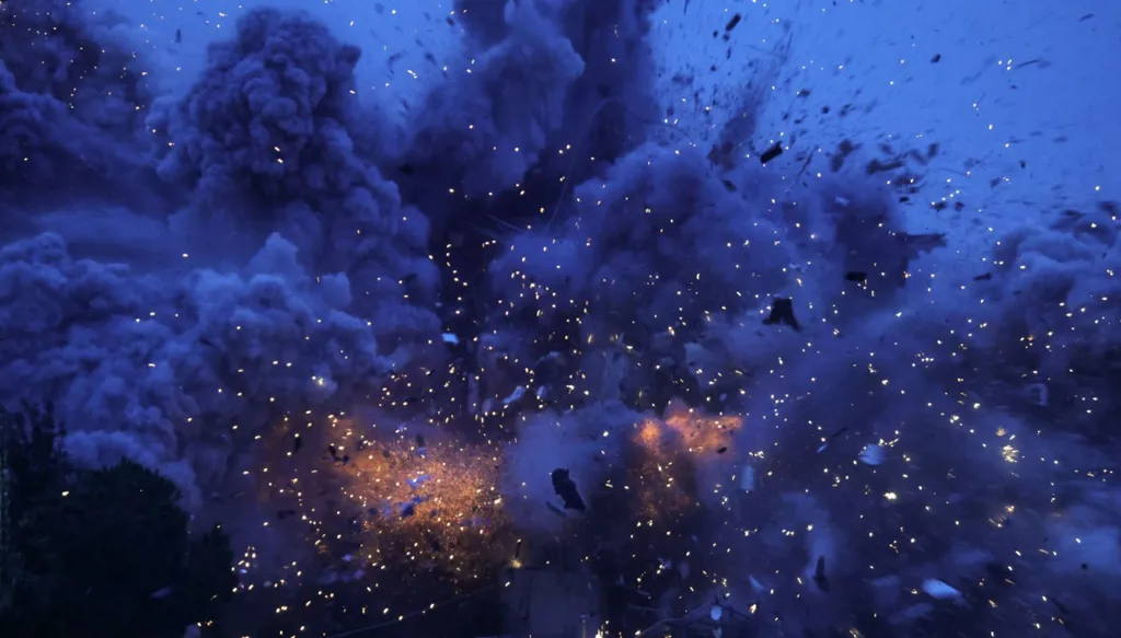 صباح "النهار"- لبنان أمام محاذير خطيرة... هذا هو خطأ "حزب الله" وخيارات الحرب تتقدّم بين إيران وأميركا!