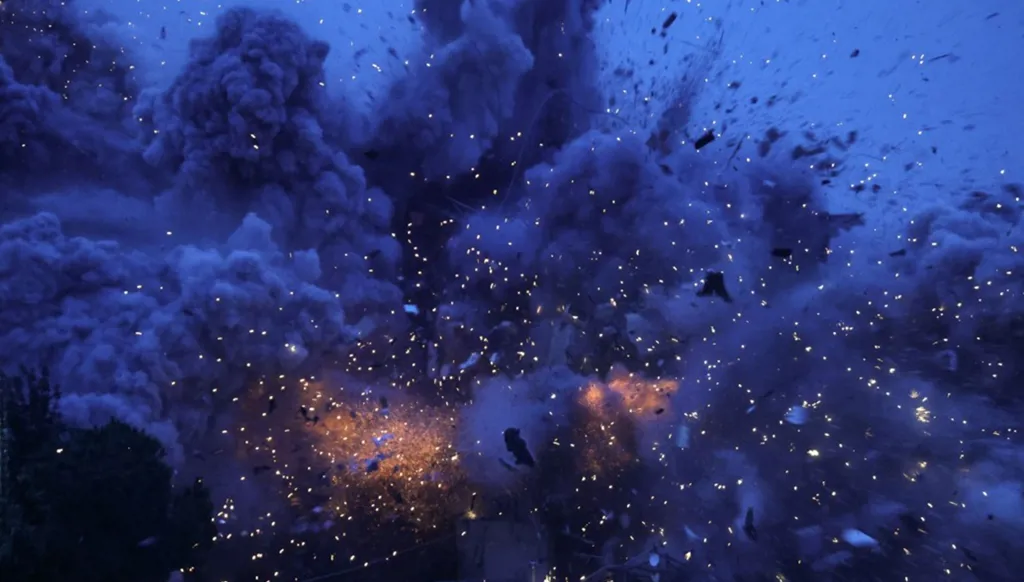 5 عند الخامسة: تصعيد إسرائيلي في لبنان... جريمة مروعة في تركيا وغضب سعودي