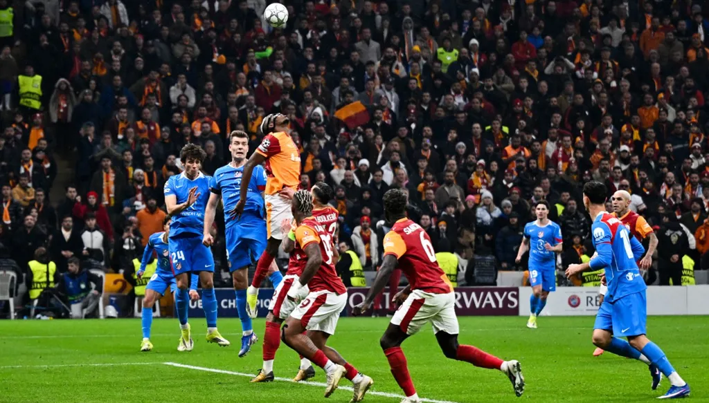 هدف بالخطأ من ماركوس يورنتي يمنح غلطة سراي نقطة ثمينة أمام أتلتيكو مدريد