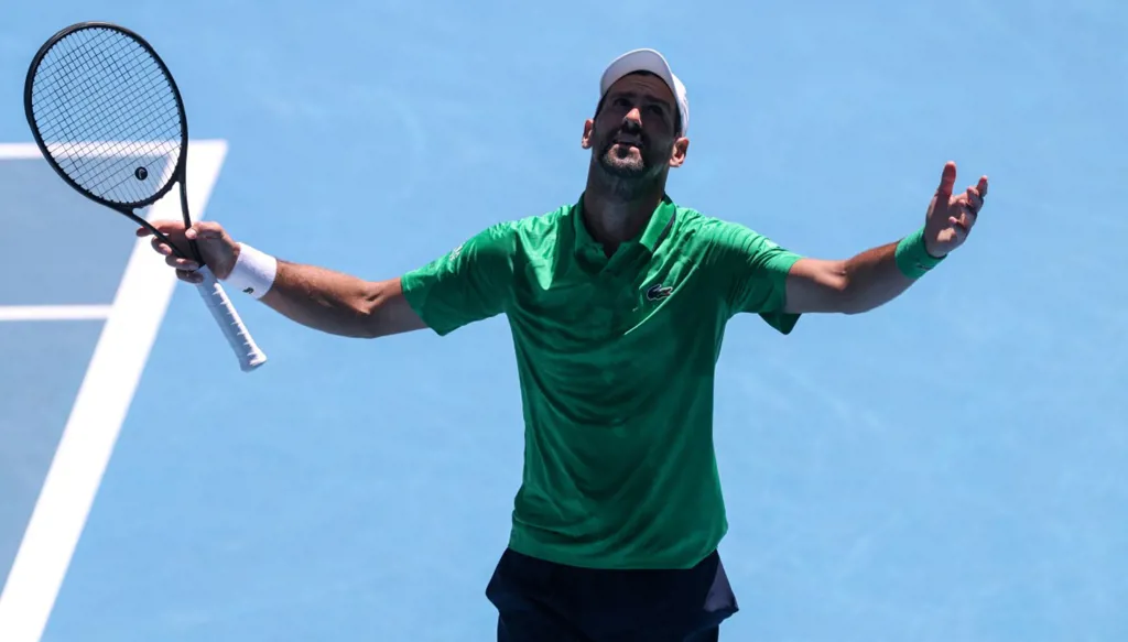 شجرة تين تقود ديوكوفيتش إلى الدور الثالث في ملبورن!