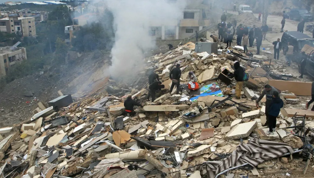 صباح "النهار": ما أبعاد كلام ترامب عن لبنان؟... "حزب الله" يهرب من أزمته وإيران على مفترق طرق!