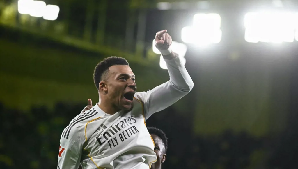 مبابي يوجه ضربة موجعة لـ"الظاهرة" رونالدو