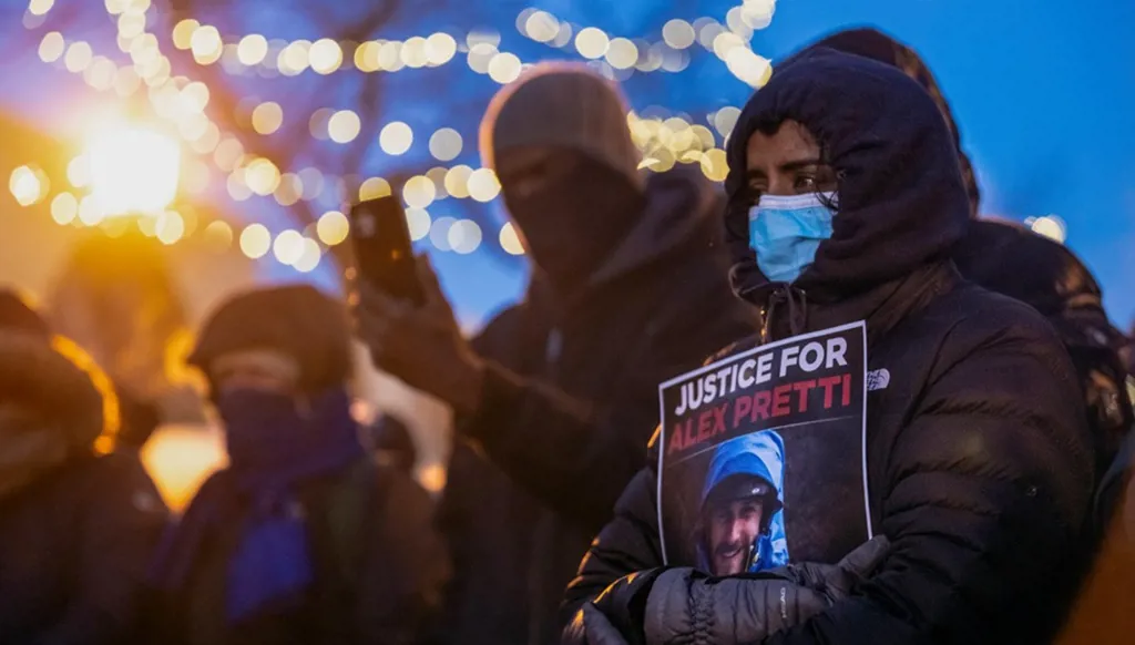 كان يحلم بتغيير العالم… مقتل الممرض الأميركي أليكس بريتي يثير الغضب