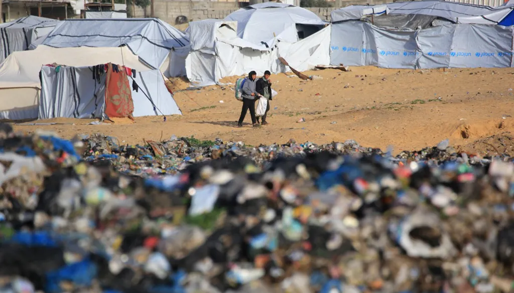 مكتب نتنياهو: إسرائيل توافق على "إعادة فتح محدودة" لمعبر رفح