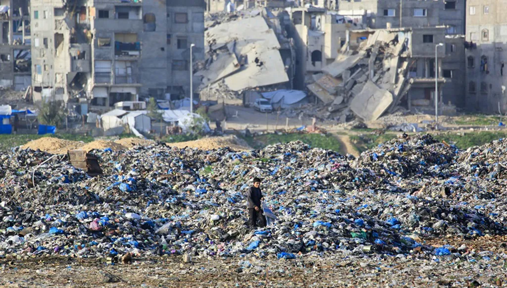 "وول ستريت جورنال": إسرائيل تدعم ميليشيات غزة الجديدة التي تقاتل "حماس"
