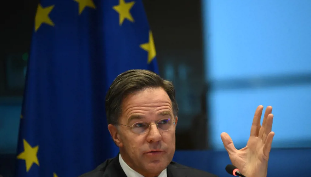 الأمين العام للناتو: أوروبا لا تستطيع الدفاع عن نفسها من دون الولايات المتحدة