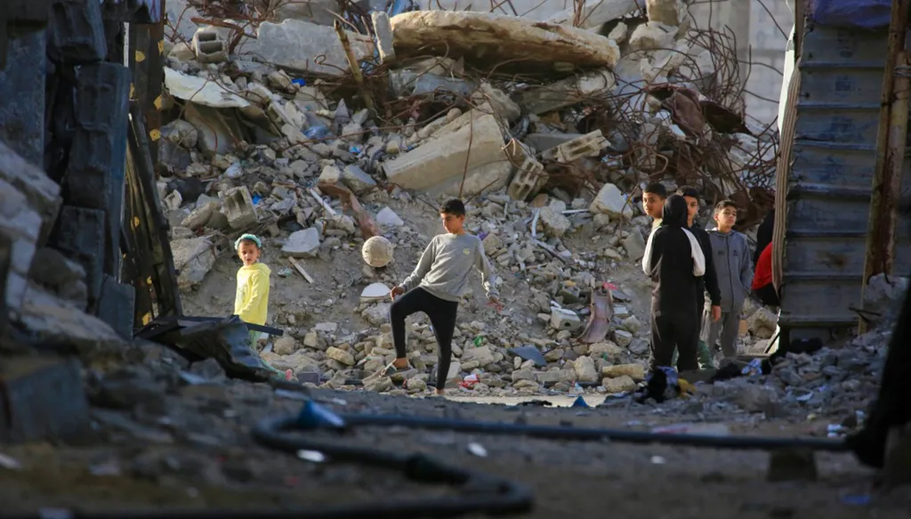 إذاعة الجيش الإسرائيلي: إنهاء الاستعدادات لإعادة فتح معبر رفح