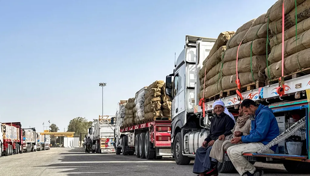 افتتاح تجريبي لمعبر رفح... ومخاوف من عراقيل إسرائيلية