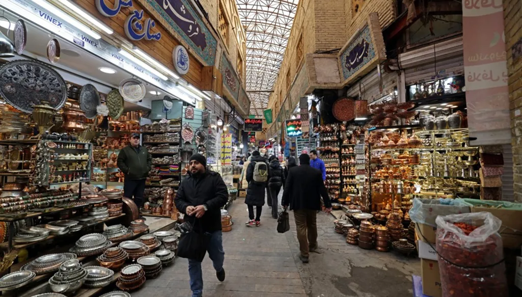 إيران… خيارات ترامب و"لا مؤشرات انقلاب على الحكومة"