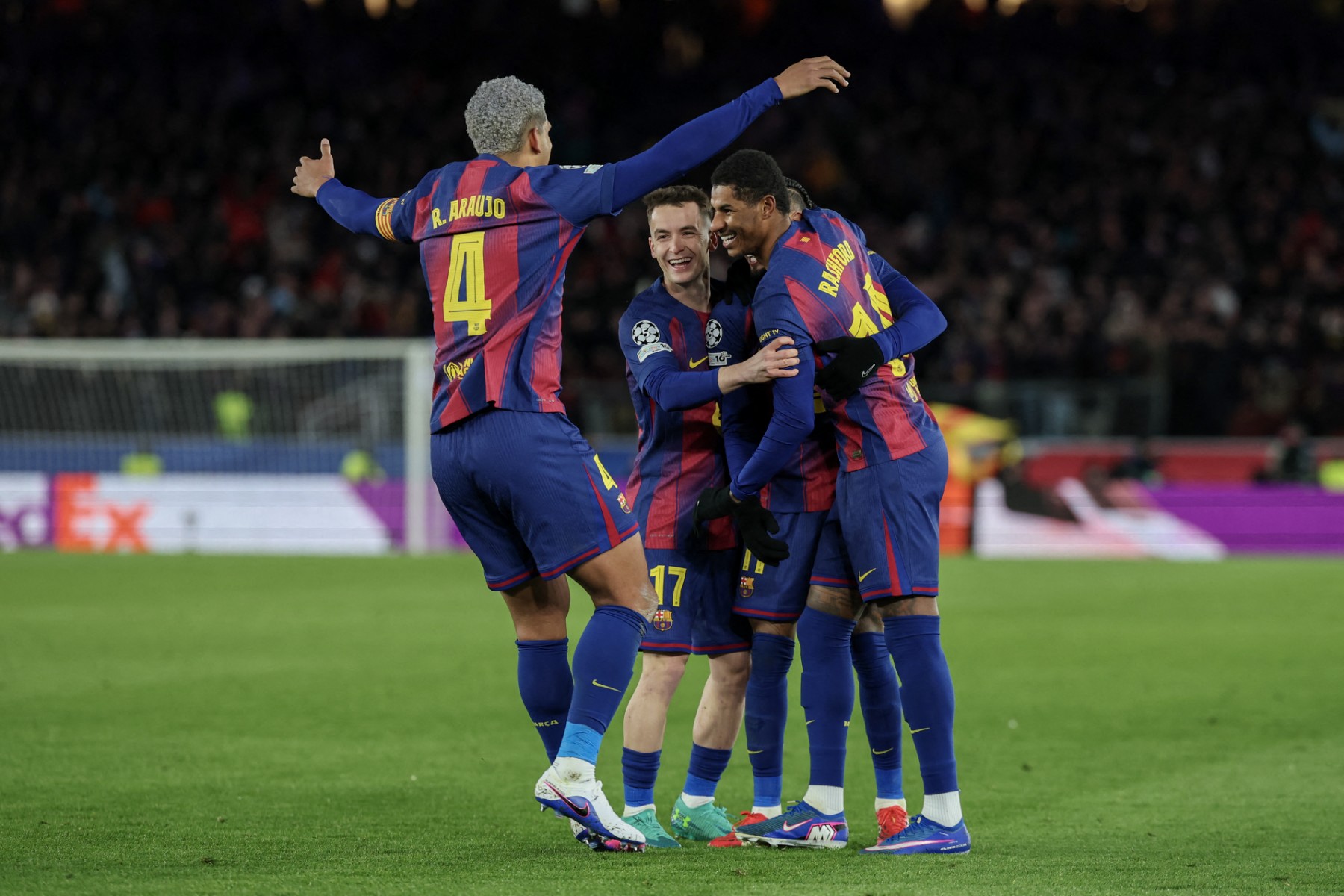 لاعبو برشلونة. (أ ف ب)