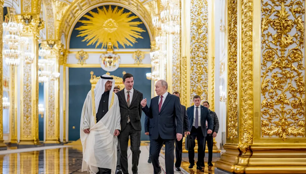 الشيخ محمد بن زايد في موسكو: ديبلوماسية إماراتية تعيد تحريك الملف الأوكراني