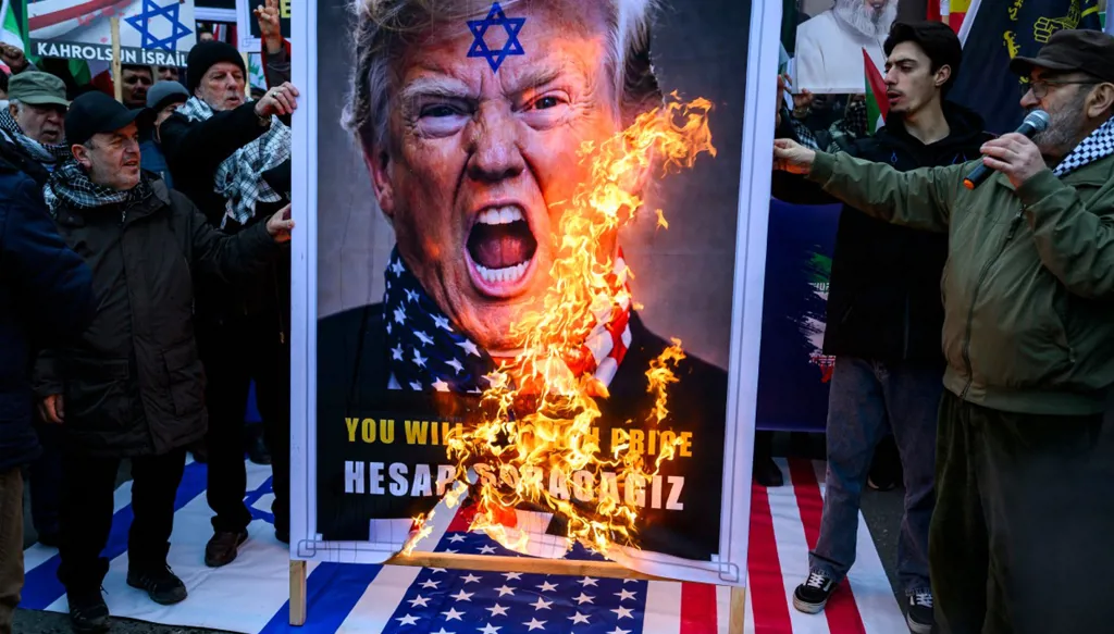 الدفاعات الجوّية تؤخّر الضربة الأميركية ضد إيران... ومؤشرات على حتمية الحرب!