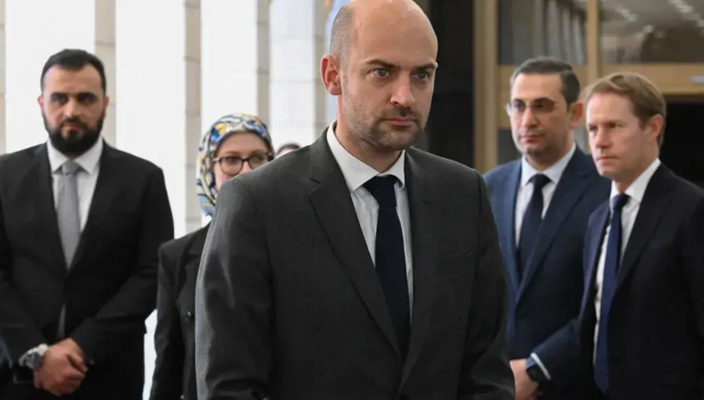 Le ministre français des Affaires étrangères à Beyrouth : Paris affirme ses positions au milieu des tensions croissantes