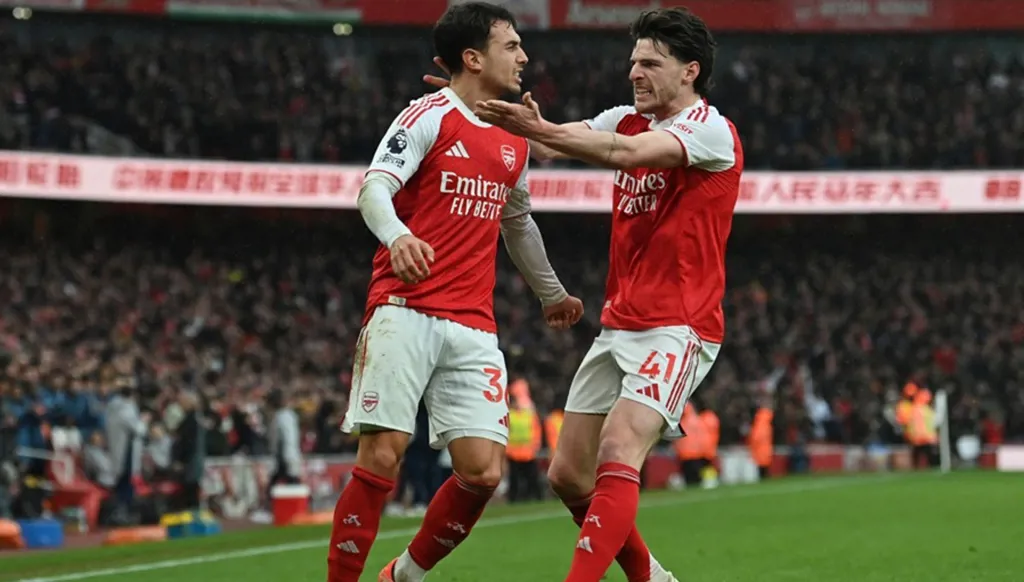 أرسنال ضد برينتفورد في الدوري الإنكليزي... موعد المباراة والقنوات الناقلة