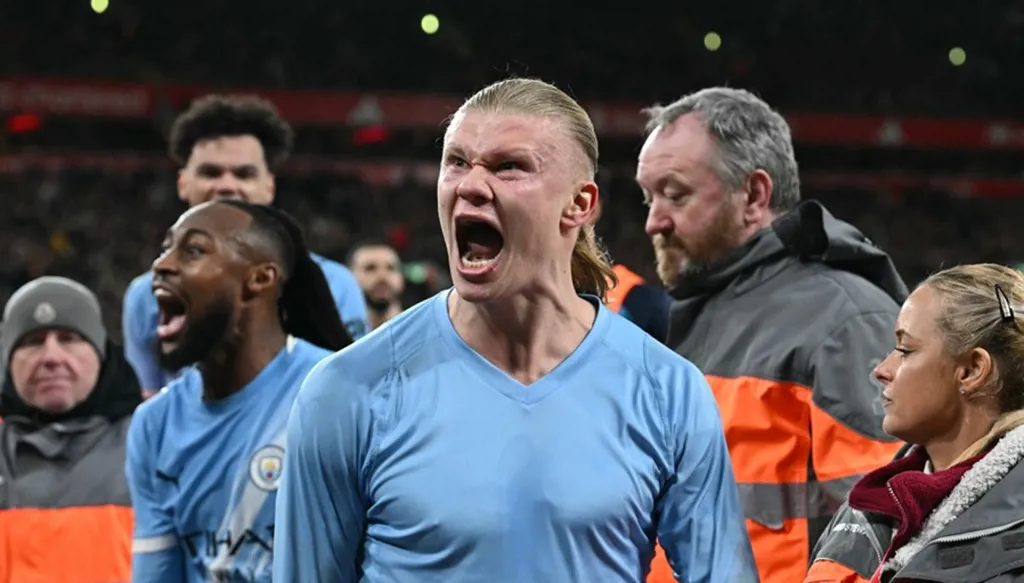 "ك ر ا ب م ن ا ض م ر"... هكذا هنأ إرلينغ هالاند المسلمين في شهر رمضان (صورة)