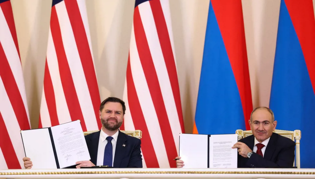 الولايات المتحدة وأرمينيا تتوصلان إلى اتفاق نووي... وفانس سيزور أذربيجان