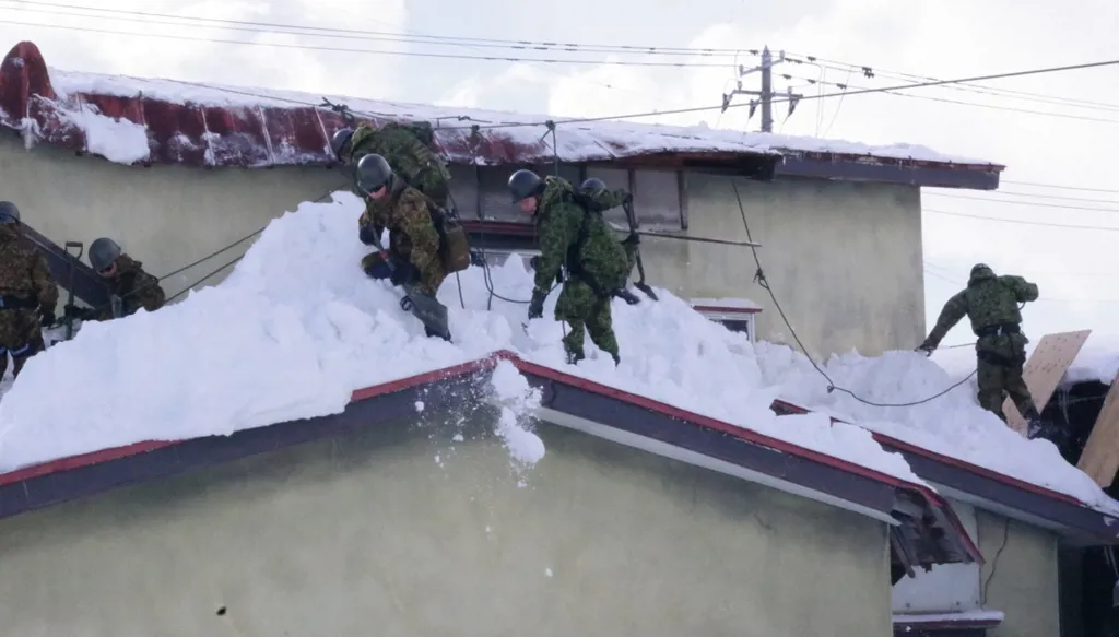 46 قتيلاً حصيلة ضحايا العواصف الثلجية في اليابان