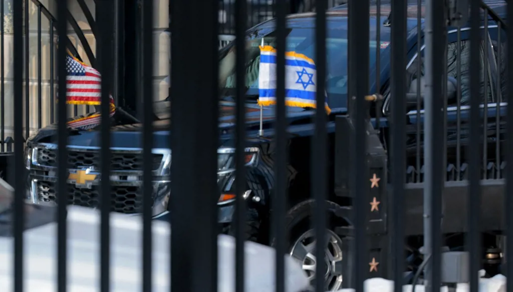 معلومات استخباراتية حساسة... إعلام إسرائيلي يسرّب بعض مجريات قمّة ترامب - نتنياهو