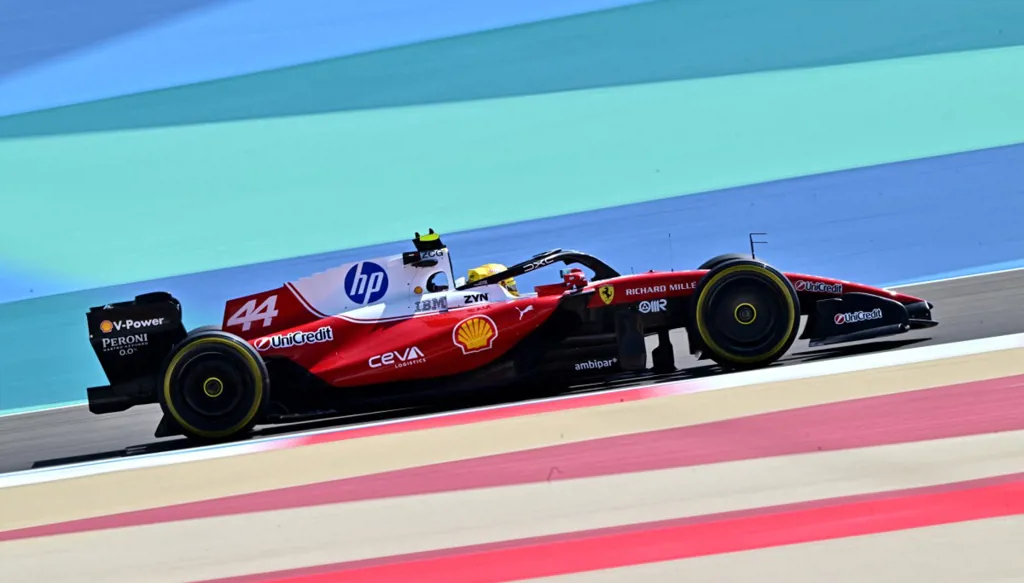 هاميلتون يحذر: العدالة يجب أن تسود بين فرق فورمولا 1