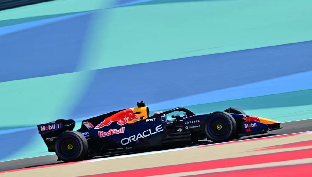 فيرستابن غير راضٍ عن سيارته الجديدة في فورمولا 1