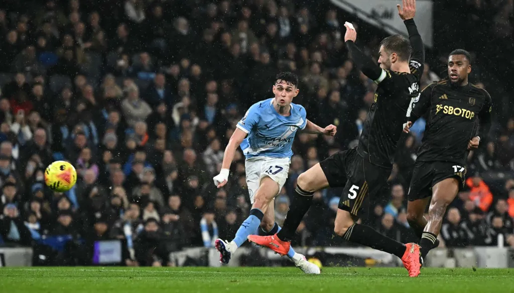 مانشستر سيتي يواصل مطاردة أرسنال على قمة الدوري الإنكليزي