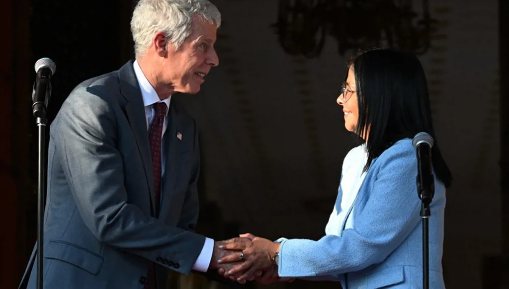 وزير الطاقة الأميركي: واشنطن ستدفع نحو زيارة كبيرة في الإنتاج النفطي لفنزويلا