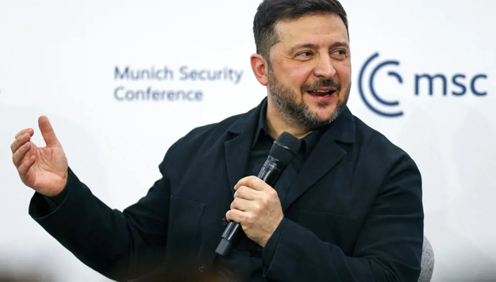 زيلينسكي يسخر من "بطن" قائد أوروبي خلال مؤتمر ميونيخ