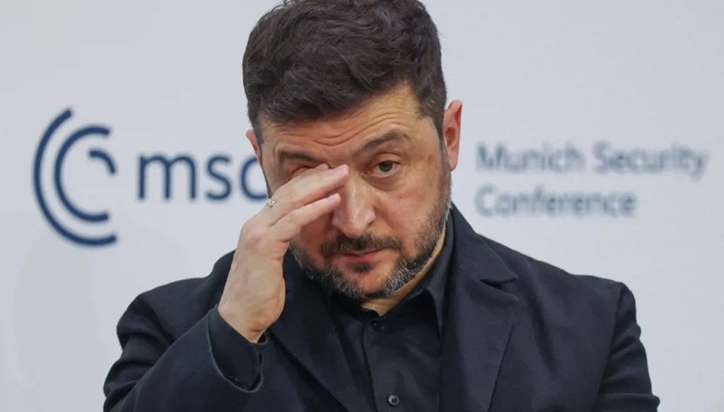 زيلينسكي: بوتين عبد للحرب