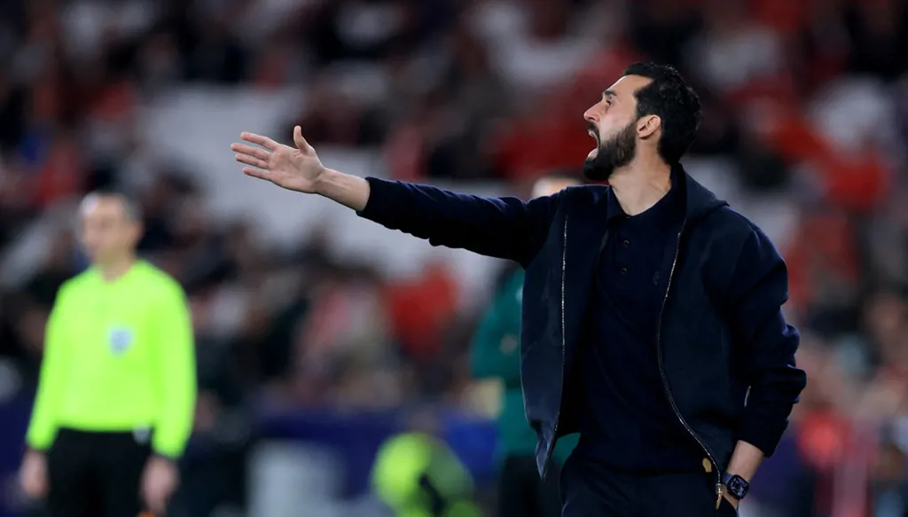 بعد الإساءات العنصرية... أربيلوا يرفع الصوت بوجه "يويفا"