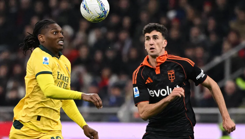 كومو يكسر عقدة ميلان ويهدي إنتر تقدماً في الصدارة