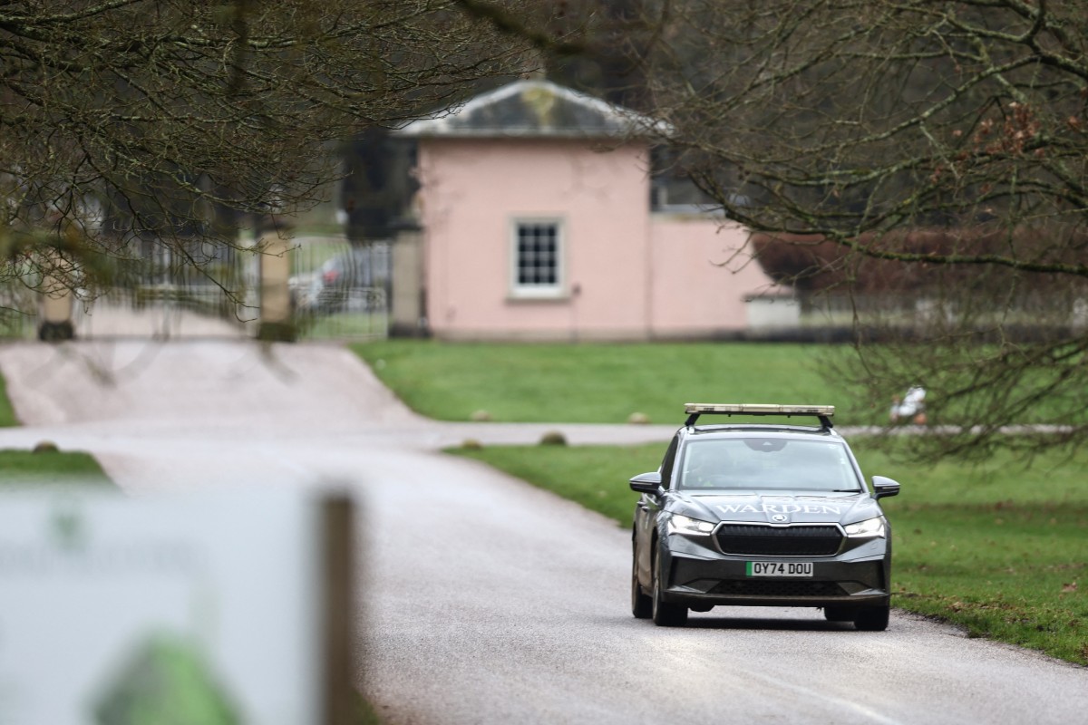 مركز الشرطة حيث خضع الامير اندرو للتحقيق (أ ف ب)