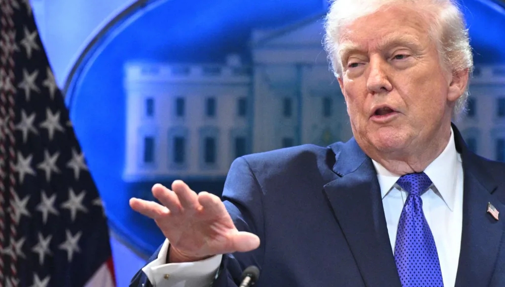 ترامب يعتزم إزالة فيتنام من الدول المحظورة الوصول للتقنيات الأميركية المتقدمة