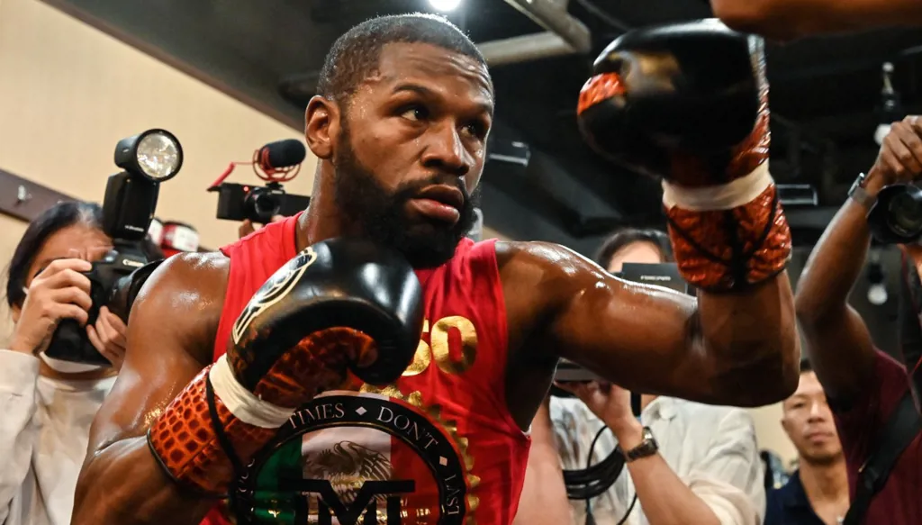 "نزال القرن" يعود... مواجهة أسطورية جديدة تشعل عالم الملاكمة