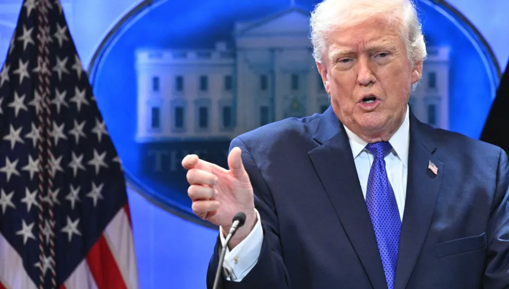 رسوم ترامب الجمركية الجديدة بقيمة 10% تدخل حيز التنفيذ