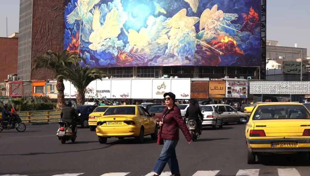 5 عند الخامسة: ضربة أميركية-إسرائيلية وشيكة لإيران؟ و"الثنائي" يستعد لزيارة السرايا