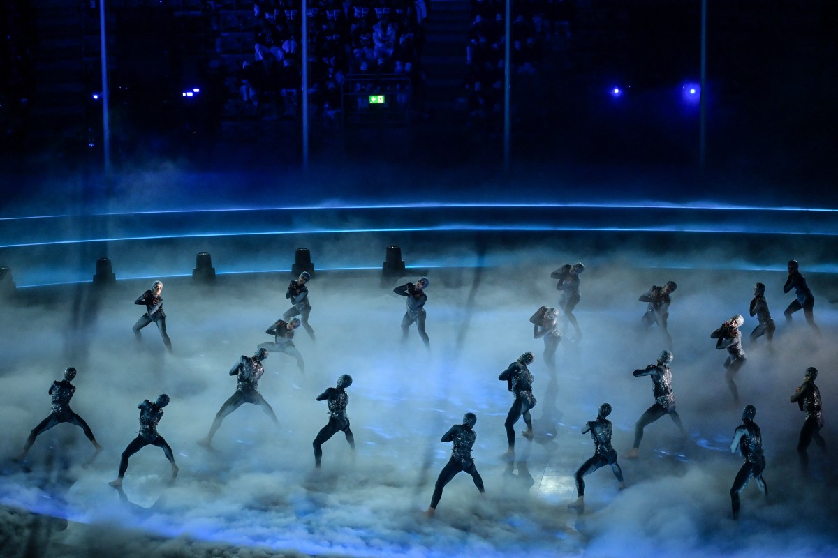 من الحفل الختامي. (أ ف ب)