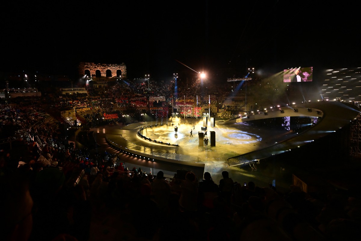 من الحفل الختامي. (أ ف ب)