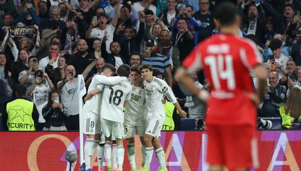 ليلة ساحرة في "سانتياغو برنابيو"... فينيسيوس يحسم التأهل ويغلق الباب أمام بنفيكا