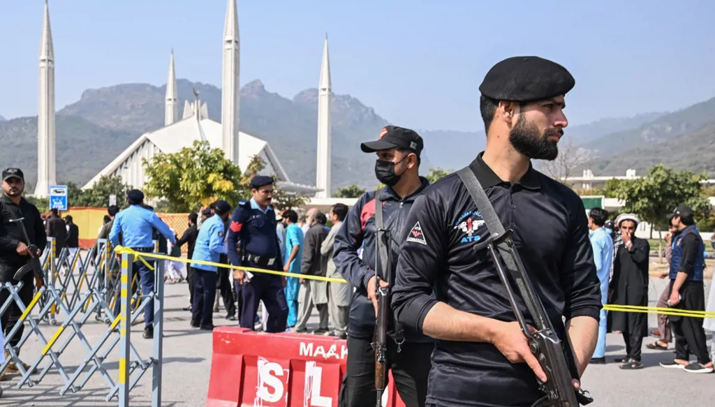 آفاق المواجهة بين باكستان وأفغانستان: صراع مستمر وديبلوماسية منقوصة