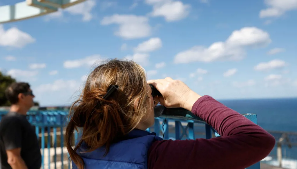 الإسرائيليون يتهيأون لاحتمال تعرض مناطقهم للقصف في حال اندلاع حرب إيرانية أميركية