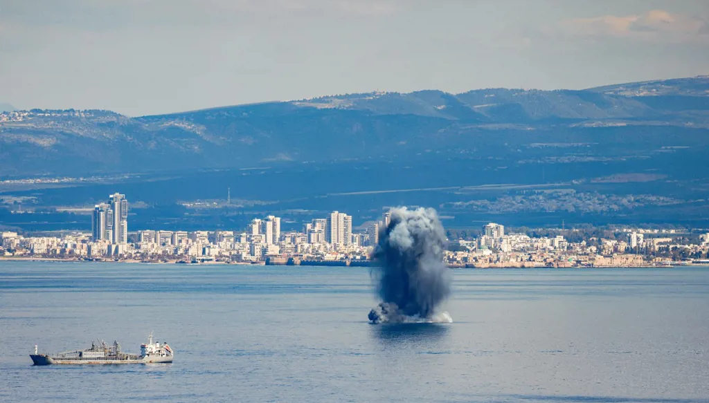 حوار تحت شمس شباط و"درع يهودا"