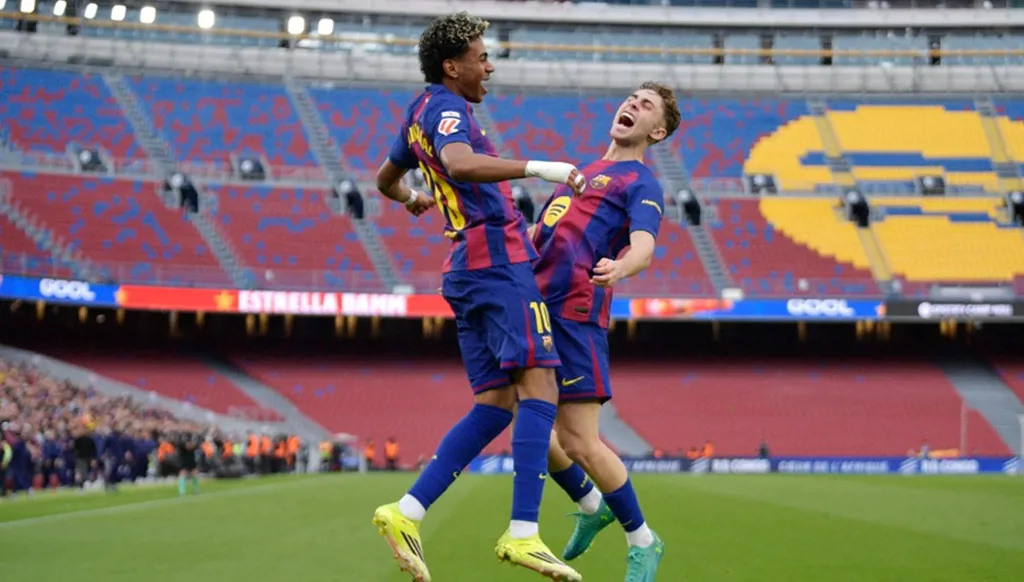 برشلونة يواجه نيوكاسل يونايتد في ذهاب دور الـ16 لدوري أبطال أوروبا... موعد المباراة والقنوات الناقلة